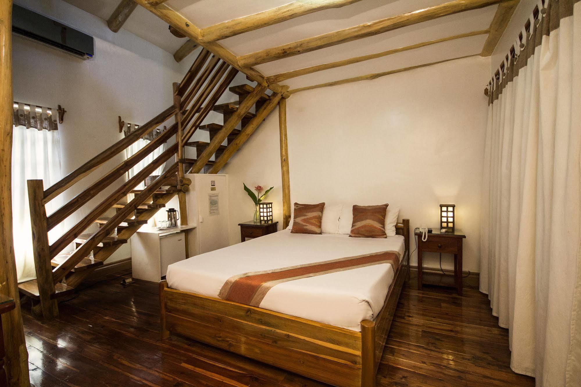 Palo Alto Bed & Breakfast Puerto Princesa Zewnętrze zdjęcie